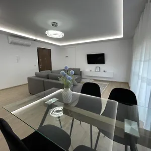 https://new-bazaar-2022.hotels-in-tirana.com